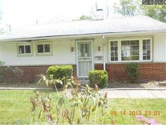 1959 Rookwood Rd, Cleveland, OH 44112