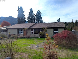 76232 Beech St, Oakridge, OR 97463