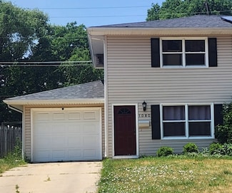 1080 N Highland Ave, Aurora, IL 60506