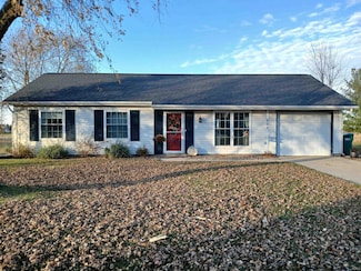 505 W Darby Dr, Otterbein, IN 47970