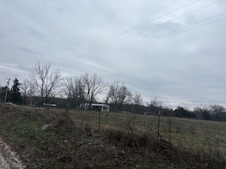 3762 Wolfe Dr, Mountain Grove, MO 65711