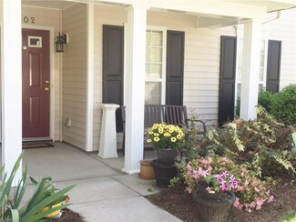 102 Richmond Terrace Unit 102, Kernersville, NC 27284