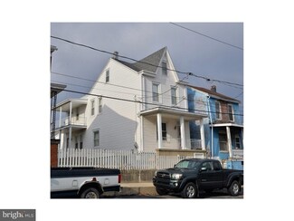 322 Broad St, Saint Clair, PA 17970