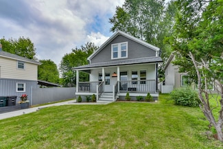 25621 S Wind Lake Rd, Waterford, WI 53185