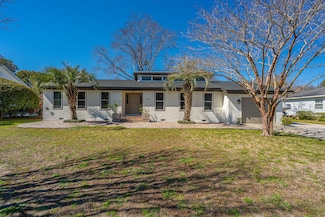 913 Searle Ct, Mount Pleasant, SC 29464