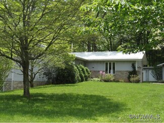 8 Kellogg Farm Rd, Green Mountain, NC 28740