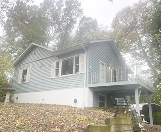 820 N Vanderburg St, Gary, IN 46403