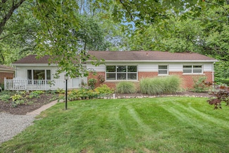 905 S Indiana Ave, Crown Point, IN 46307