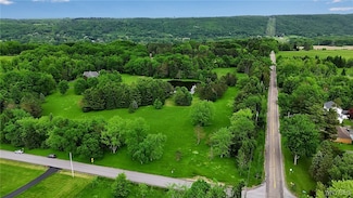 1160 Underhill Rd, East Aurora, NY 14052