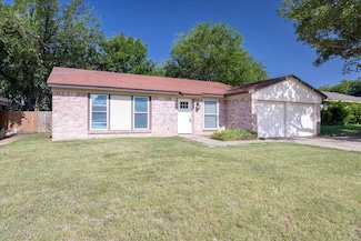 5709 Denise Dr, Haltom City, TX 76148