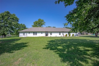 700 Lisa Ln, Lexington, OK 73051