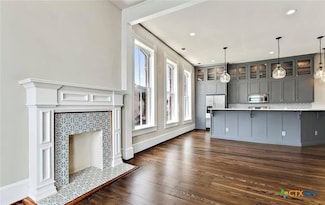 202 N Lbj Dr Unit 201, San Marcos, TX 78666