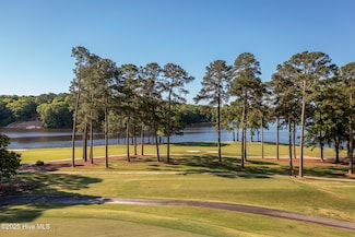 7047 Maple Cir, Sanford, NC 27332