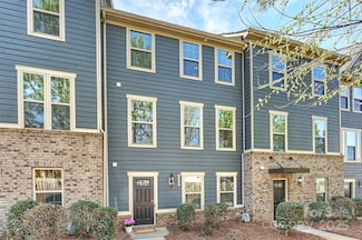 1317 Queen Lyon Ct, Charlotte, NC 28205
