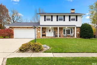 1010 Knollcrest Dr, Washington, IL 61571