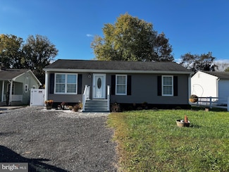 26369 Jones Wharf Rd, Hollywood, MD 20636