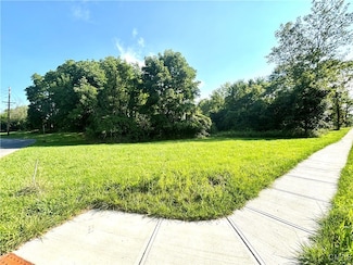 55 Case Ave, Auburn, NY 13021