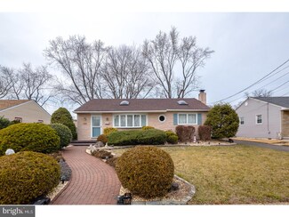 213 Russell Ave, Barrington, NJ 08007