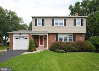 2331 Merel Dr, Hatfield, PA 19440