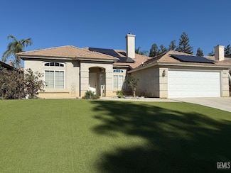 10904 Mirage Dr, Bakersfield, CA 93311