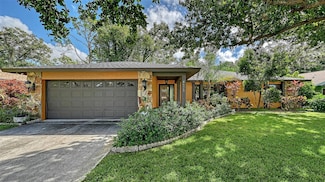 4873 Huntleigh Dr, Sarasota, FL 34233