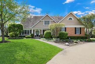 328 Saint Andrews Ln, Gurnee, IL 60031