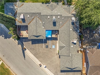 2801 Alta Vista Dr, Bakersfield, CA 93305