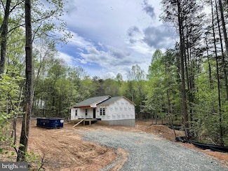 1303 Arrington Mountain Rd, Haywood, VA 22722