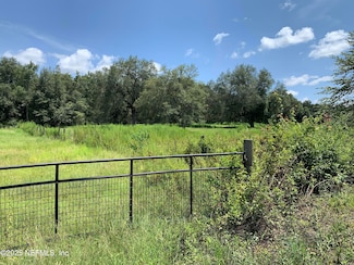 6769 Sandsdale Rd, MacClenny, FL 32063