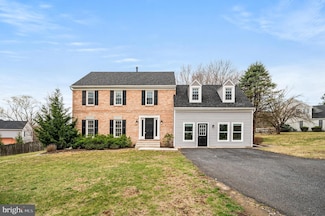 429 Saint Anns Cir, Phoenixville, PA 19460