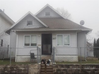 317 E 8th St, Muncie, IN 47302