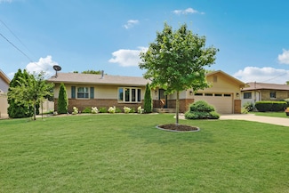 240 Garfield Ave, La Salle, IL 61301