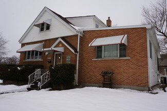 4530 Fishermans Terrace, Lyons, IL 60534