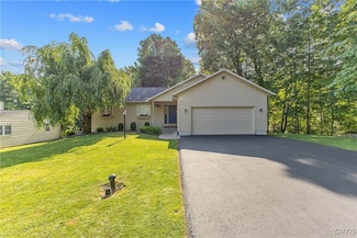 133 Hillcrest Rd, Syracuse, NY 13219