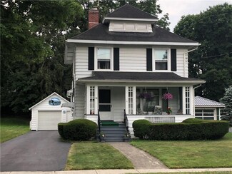 72 North St, Attica, NY 14011