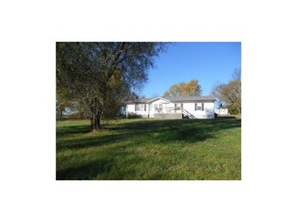 12916 S Al Gossett Rd, Lone Jack, MO 64070