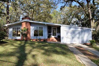 2219 Pontiac Dr, Tallahassee, FL 32301
