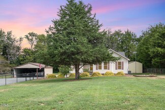4074 Whispering Oaks Ct, Graham, NC 27253