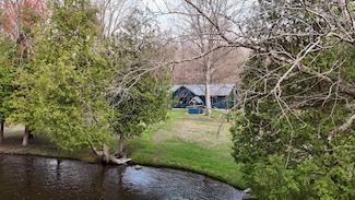 8869 E Hawley Rd, Hesperia, MI 49421