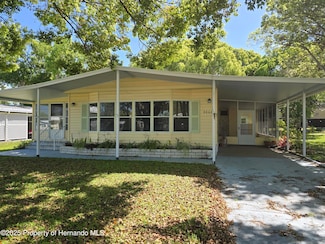 8064 Mission St, Brooksville, FL 34613