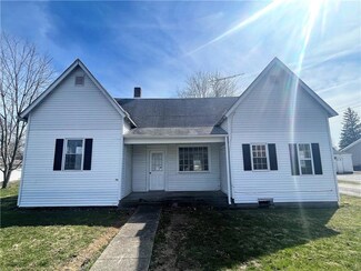 205 E Forest Home St, Roachdale, IN 46172