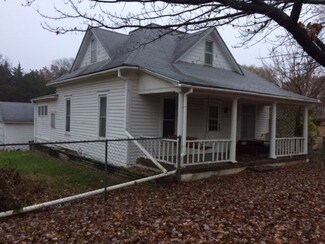 312 N Olive St, Peabody, KS 66866