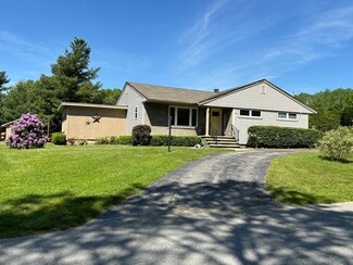 56 Monroe St, Westport, MA 02790