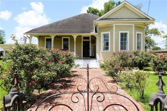 232 E Mark St, Marksville, LA 71351
