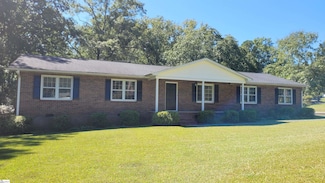 102 Brookwood Ln, Greenwood, SC 29646