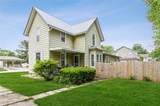 810 Cedar St, Tipton, IA 52772