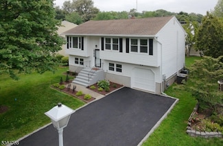 500 Sioux Ave, Lake Hiawatha, NJ 07034