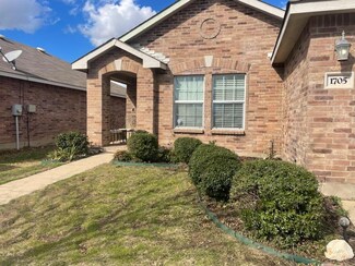 1705 Thorntree Ln, Justin, TX 76247