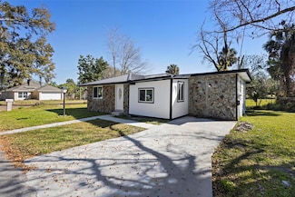 1203 S Pomegranite Ave, Sanford, FL 32771