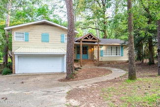 1777 Brecon Dr, Jackson, MS 39211